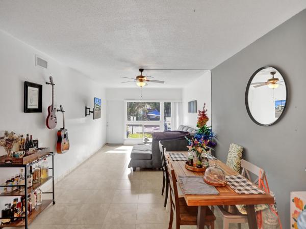 Wilton West, 733 NW 30th Ct #4, Wilton Manors, Florida 33311, image 2
