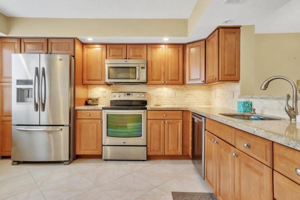 Portofino Village, 3101 Portofino Pt #A3, Coconut Creek, Florida 33066, image 1