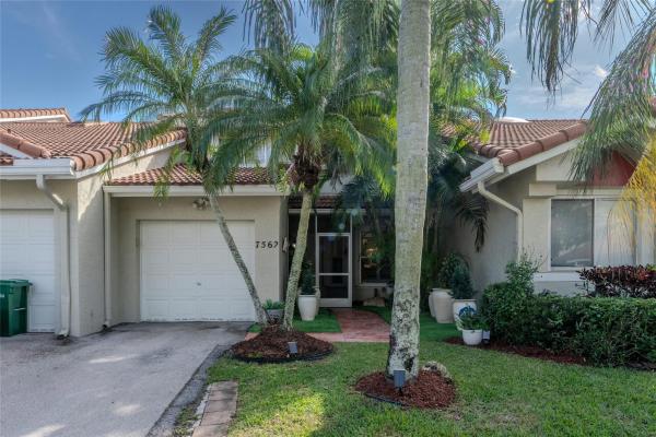Fairway Views, 7562 S Pinewalk Dr, Margate, Florida 33063, image 1