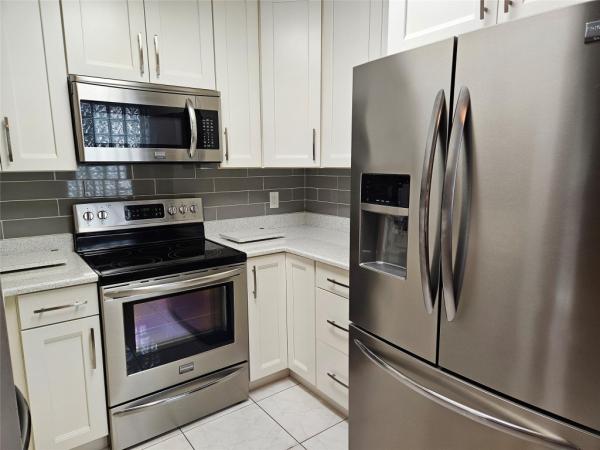 Alexandra Village, 5406 Venetia Ct #D, Boynton Beach, Florida 33437, image 3