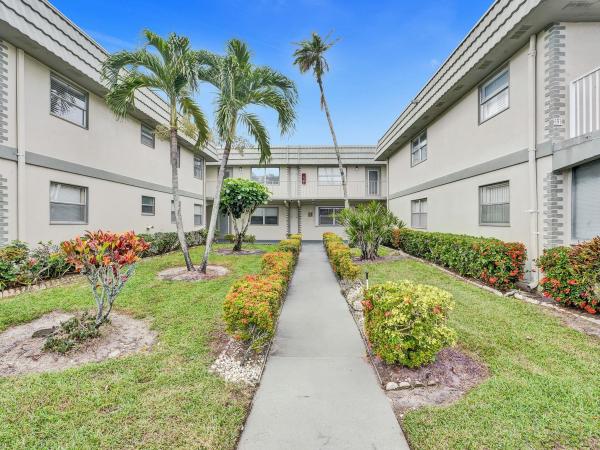 Brittany At Kings Point, 163 E Brittany #D, Delray Beach, Florida 33446, image 1