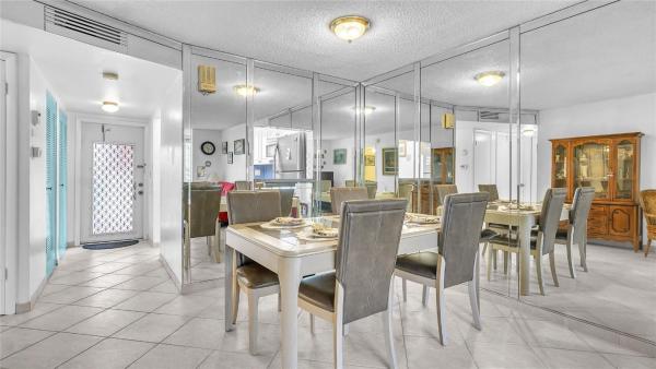 Sunrise Lakes 3, 9641 Sunrise Lakes Blvd #212, Sunrise, Florida 33322, image 1