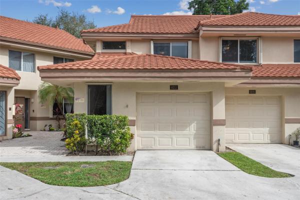 Parc Court, 9211 NW 9th Ct #C-2L, Plantation, Florida 33324, image 1