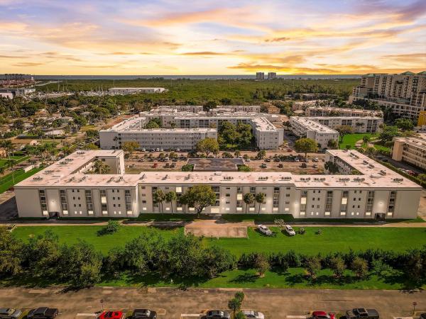 Palm Village Club, 500 NE 2nd St #203, Dania Beach, Florida 33004, image 1