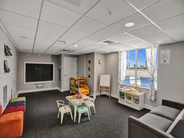 Brickell Vista, 900 SW 8th St #606, Miami, Florida 33130, image 2