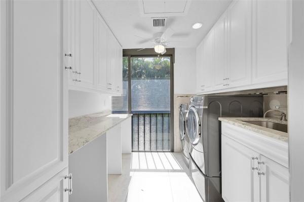 Alexandra Village, 5438 Verona Dr #J, Boynton Beach, Florida 33437, image 2