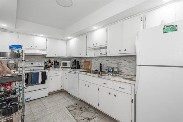 Parliament House, 405 N Ocean Blvd #1025, Pompano Beach, Florida 33062, image 1