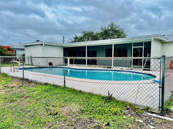 Sunrise Golf Village, 7251 NW 20th Ct, Sunrise, Florida 33313, image 3