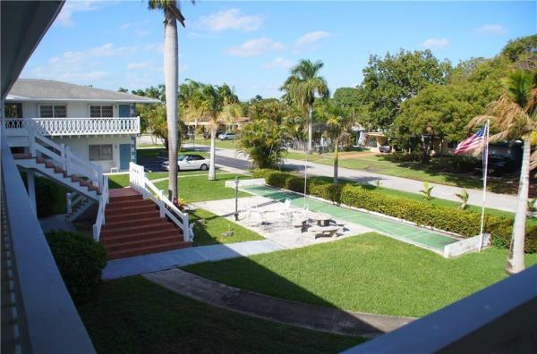 Lynn Mar, 1422 Hayes St #17, Hollywood, Florida 33020, image 3
