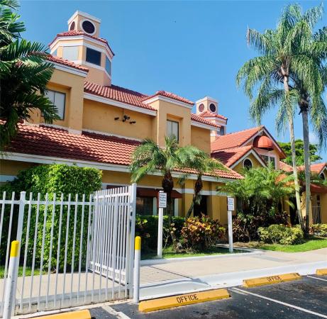 Biscayne Beach Club, 15591 SW 105th Ter #521, The Hammocks, Florida 33196, image 1