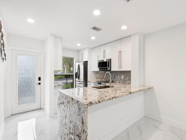 Pines West, 3084 S Oakland Forest Dr #1402, Oakland Park, Florida 33309, image 1