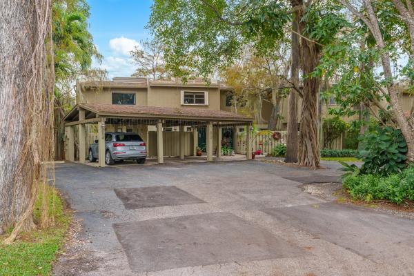 Tropical Gardens, 512 NE 19th St, Wilton Manors, Florida 33305, image 1