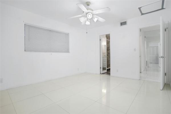 Royal Palm Gardens, 348 S Federal Hwy #31, Dania Beach, Florida 33004, image 1