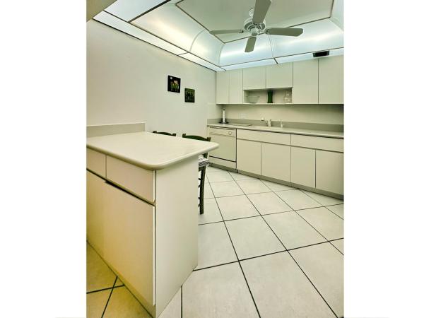 Lyndhurst, 2059 Lyndhurst N, Deerfield Beach, Florida 33442, image 3