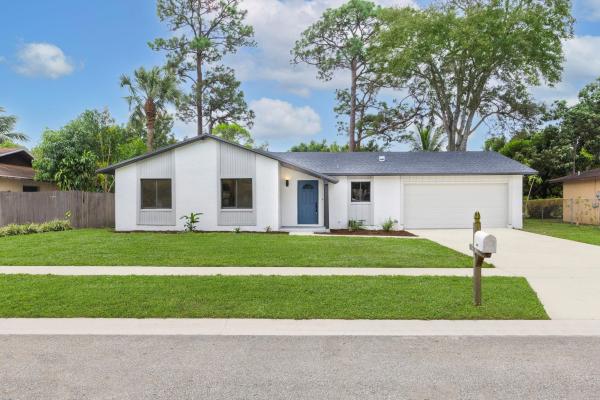 Cam Estates, 6256 Saxon Blvd, West Palm Beach, Florida 33417, image 1