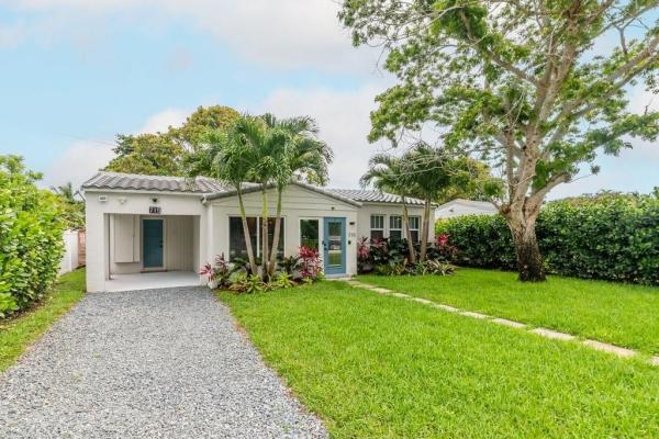 Pinehurst, 715 SW 20th St, Fort Lauderdale, Florida 33315, image 1