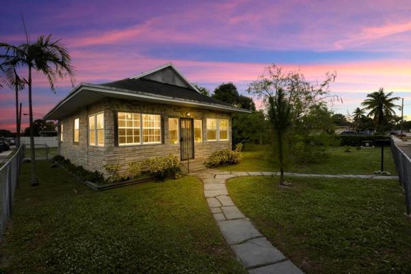South Hollywood, 2700 Plunkett St, Hollywood, Florida 33020, image 1