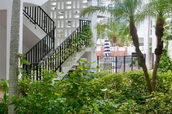 Colonial Manor East, 2500 NE 9th St #208, Fort Lauderdale, Florida 33304, image 1
