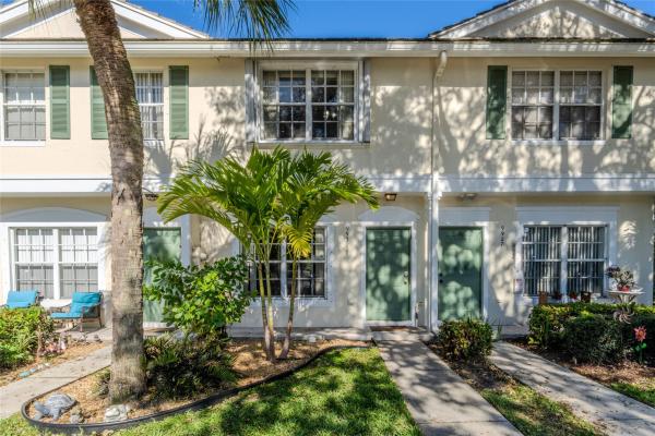 Coral Reef Club, 9931 NW 56th Pl, Coral Springs, Florida 33076, image 1