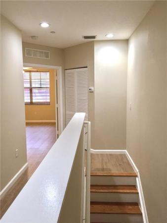 Villa Medici, 1033 NE 17th Way #302, Fort Lauderdale, Florida 33304, image 1