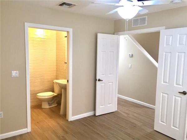Villa Medici, 1033 NE 17th Way #302, Fort Lauderdale, Florida 33304, image 2