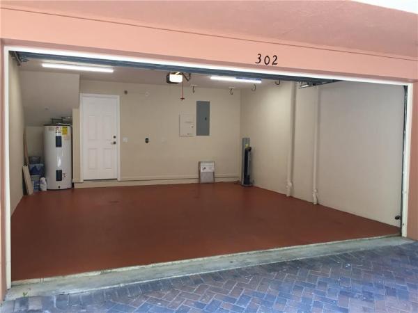 Villa Medici, 1033 NE 17th Way #302, Fort Lauderdale, Florida 33304, image 3