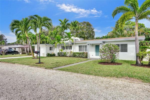 Sunset Manors, 41 NE 26th Dr, Wilton Manors, Florida 33334, image 1