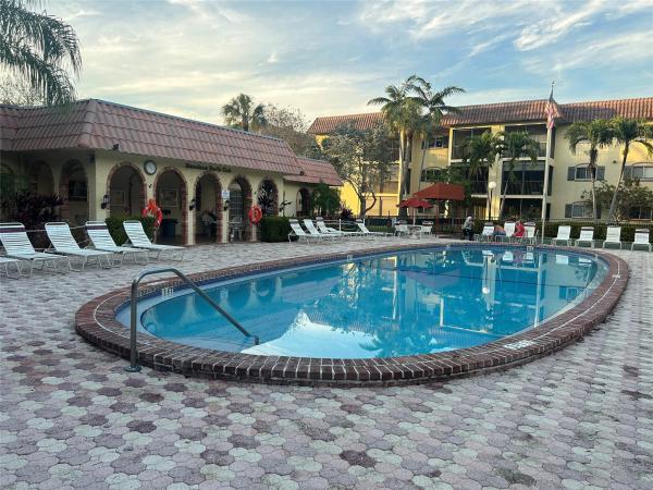 Barcelona North, 251 S Cypress Rd #103, Pompano Beach, Florida 33060, image 1