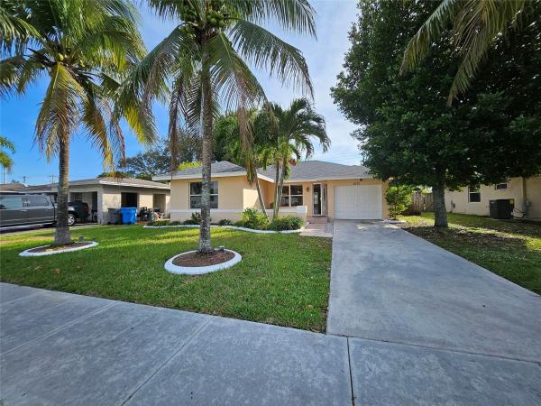 Hyde Park, 4120 SW 26th St, West Park, Florida 33023, image 1