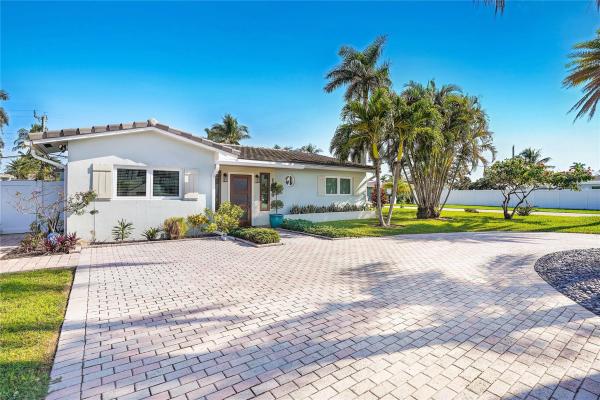 Pompano Isles, 1016 SE 22nd Ave, Pompano Beach, Florida 33062, image 1