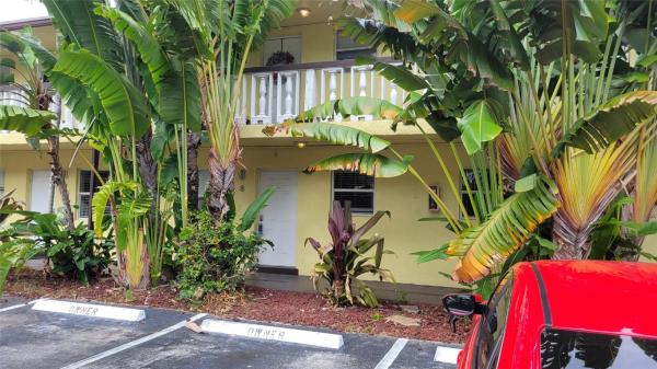 Wilton Commons, 2741 NE 8th Ave #8, Wilton Manors, Florida 33334, image 1