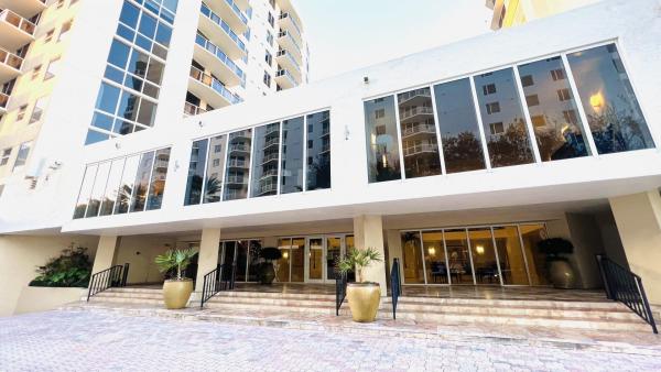 Villa Lofts & Villa Del Lago, 1617 N Flagler Dr #904, West Palm Beach, Florida 33407, image 1