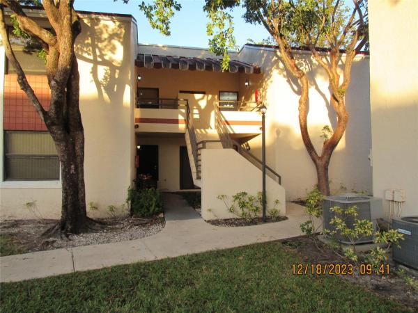 Quatraine, 20065 NE 3rd Ct #4, Ives Estates, Florida 33179, image 1