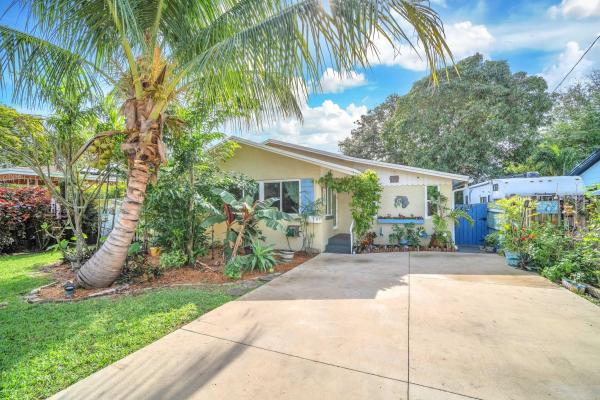 Dania Heights, 225 SW 5th St, Dania Beach, Florida 33004, image 1