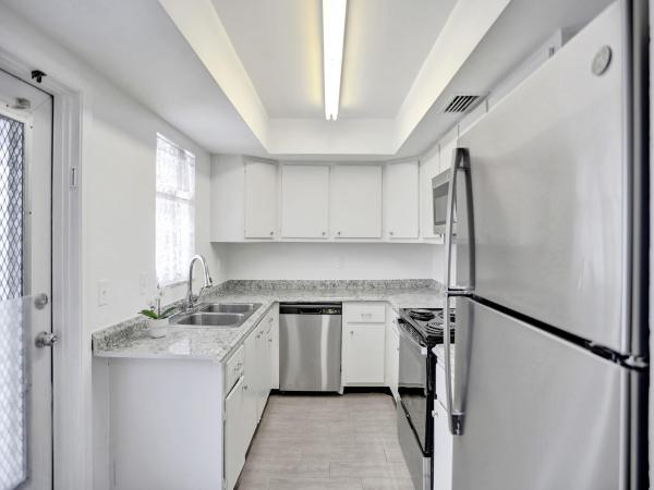 Palm Garden Apartments, 10193 N Military Trl #206, Palm Beach Gardens, Florida 33410, image 2