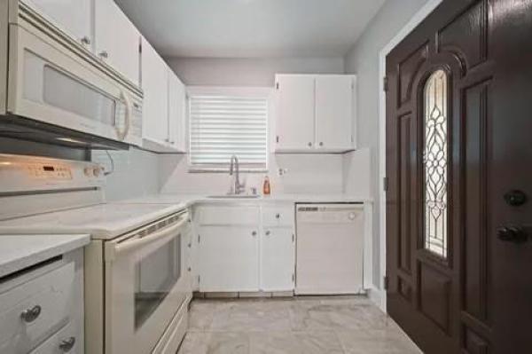 El Castelay, 1410 S Federal Hwy #203, West Palm Beach, Florida 33460, image 1