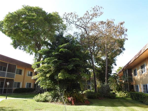 Manor Grove Village, 351 NE 19th Pl #201K, Wilton Manors, Florida 33305, image 1
