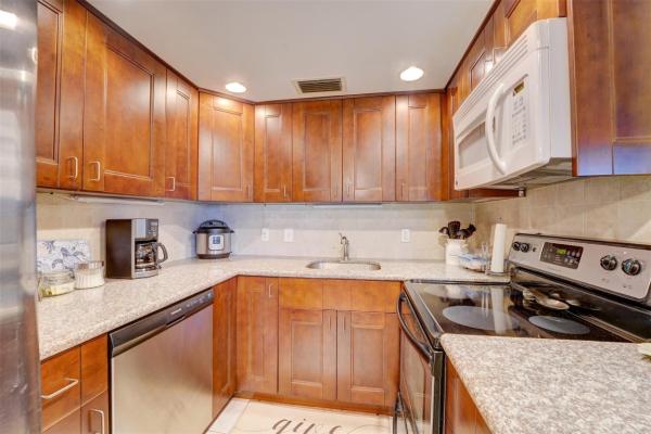 Oakridge, 187 Oakridge M, Deerfield Beach, Florida 33442, image 3
