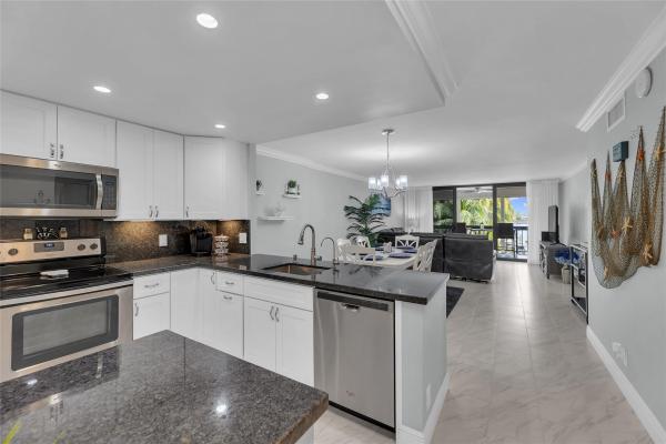 Coral Towers, 4800 Bayview Dr #303, Fort Lauderdale, Florida 33308, image 1