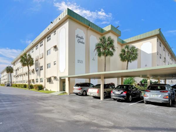 Hampton Gardens, 802 SE 7th St #302, Deerfield Beach, Florida 33441, image 1