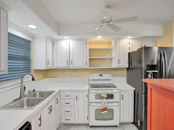 Hi-Greens Of Inverrary, 5860 NW 44th St #506, Lauderhill, Florida 33319, image 2