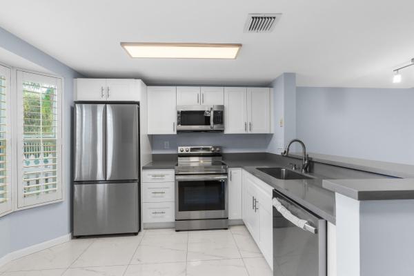 Sun Harbour Townhomes, 2501 NE 15th St, Pompano Beach, Florida 33062, image 1