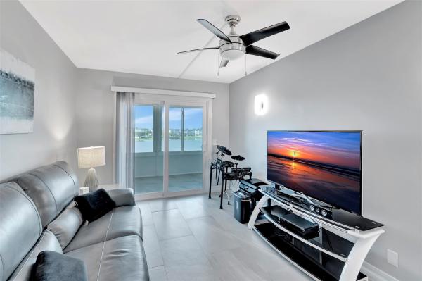 Exeter At Century Village, 4085 E Exeter #4085, Boca Raton, Florida 33434, image 3