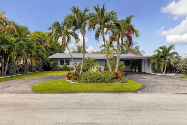 Middle River Manor, 2209 NE 19th Ave, Wilton Manors, Florida 33305, image 1