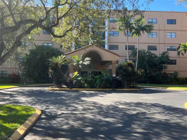 Tennis Club 2 Courts, 701 NW 19th St #506, Fort Lauderdale, Florida 33311, image 1