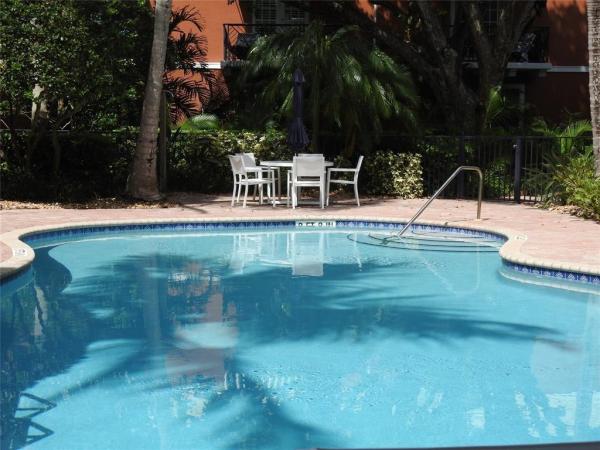 Belle Isle, 2261 NE 9th Ave #2261, Wilton Manors, Florida 33305, image 1