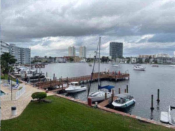 Park Layne Towers, 400 Golden Isles Dr #20, Hallandale Beach, Florida 33009, image 1