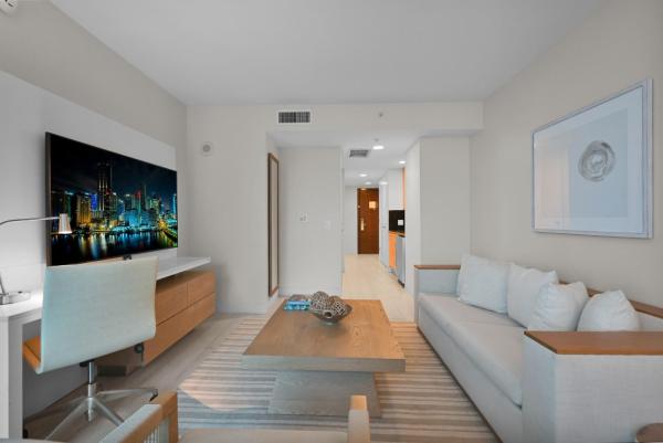 The Q Club Resort & Residences, 505 N Fort Lauderdale Beach Blvd #2214, Fort Lauderdale, Florida 33304, image 1