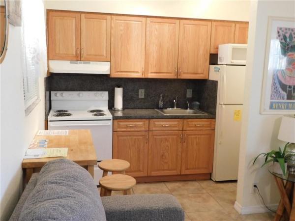 Beach Terrace Resort, 322 Harding St #B104, Hollywood, Florida 33019, image 2