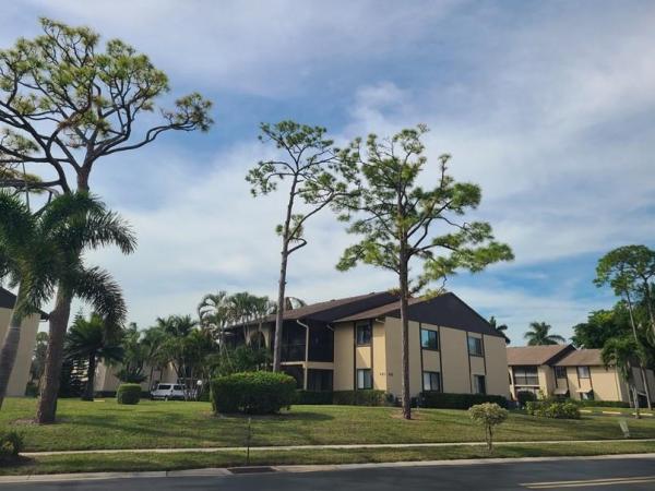Pine Ridge South 4, 425 Pine Glen Ln #A2, Greenacres, Florida 33463, image 1